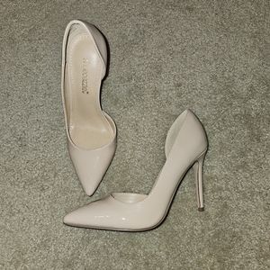 *Never worn* Women's shoe